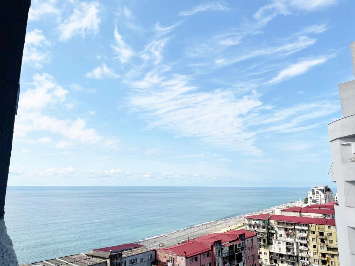 Beautiful Horizon First Line Lägenhet Batumi Exteriör bild