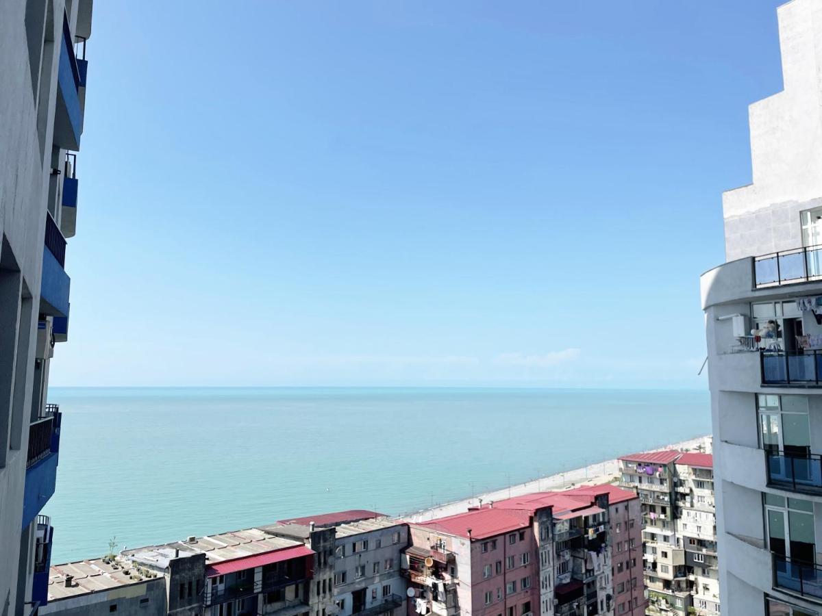 Beautiful Horizon First Line Lägenhet Batumi Exteriör bild
